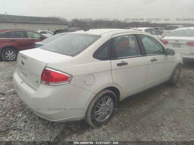 Photo 3 VIN: 1FAHP3FN0BW109910 - FORD FOCUS 