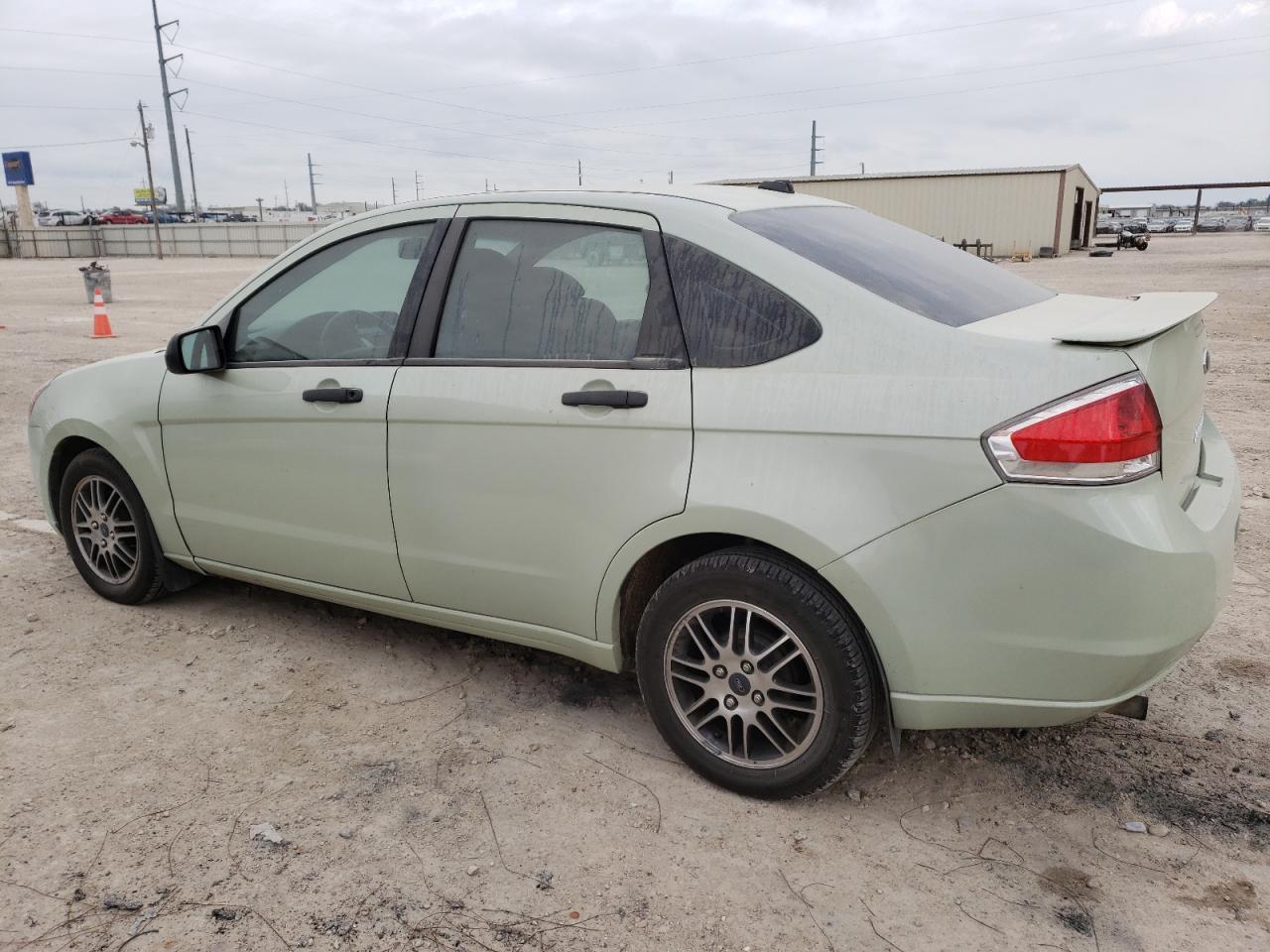 Photo 1 VIN: 1FAHP3FN0BW116310 - FORD FOCUS 