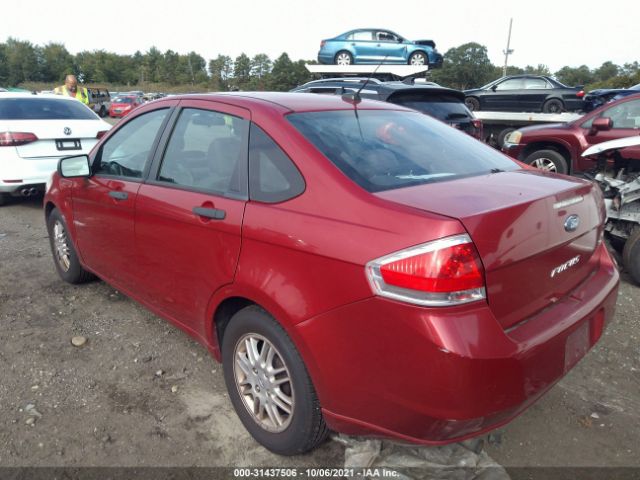 Photo 2 VIN: 1FAHP3FN0BW132099 - FORD FOCUS 