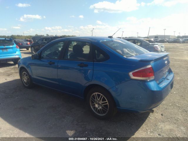 Photo 2 VIN: 1FAHP3FN0BW142325 - FORD FOCUS 