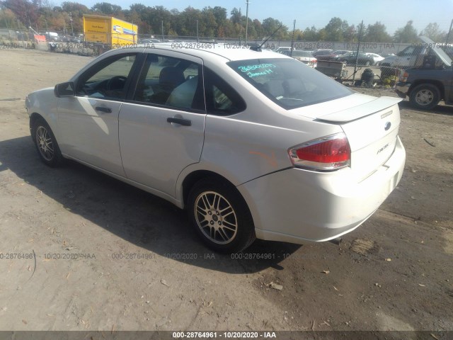 Photo 2 VIN: 1FAHP3FN0BW186468 - FORD FOCUS 