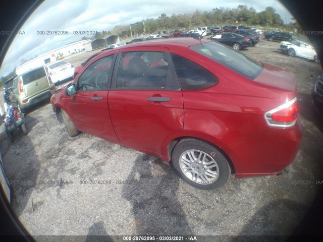 Photo 2 VIN: 1FAHP3FN0BW186793 - FORD FOCUS 