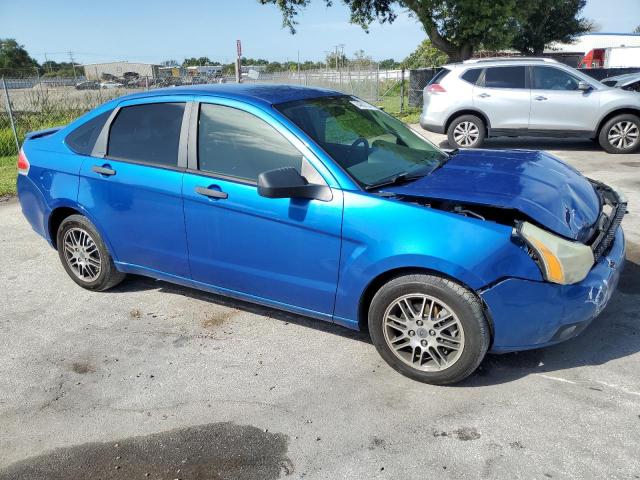 Photo 3 VIN: 1FAHP3FN1AW135169 - FORD FOCUS SE 