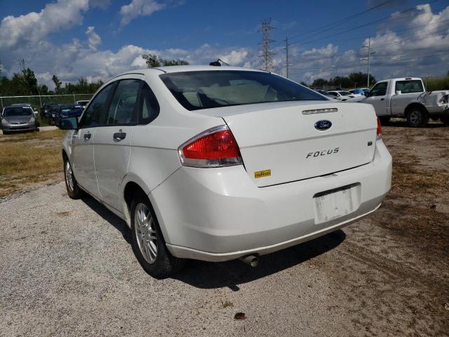 Photo 2 VIN: 1FAHP3FN1AW167832 - FORD FOCUS SE 