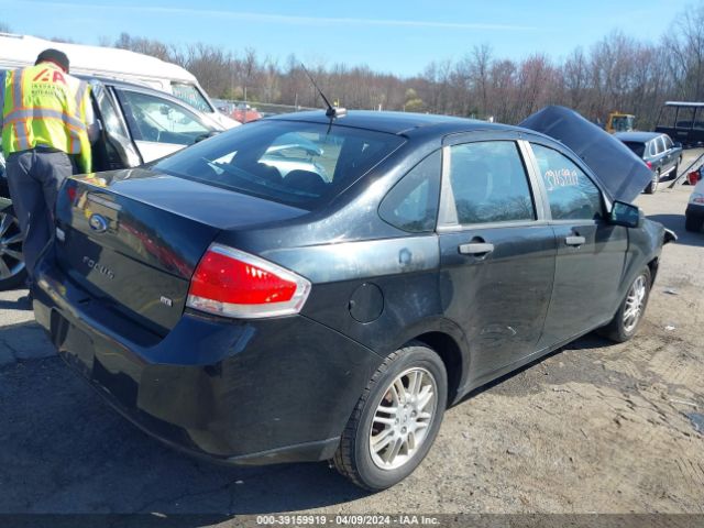 Photo 3 VIN: 1FAHP3FN1AW258440 - FORD FOCUS 