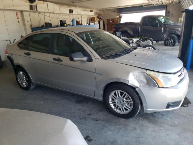 Photo 3 VIN: 1FAHP3FN1AW270328 - FORD FOCUS SE 