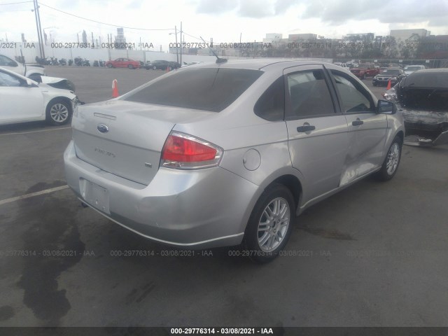 Photo 3 VIN: 1FAHP3FN1AW271320 - FORD FOCUS 