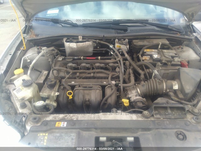 Photo 9 VIN: 1FAHP3FN1AW271320 - FORD FOCUS 