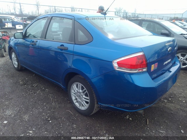 Photo 2 VIN: 1FAHP3FN1BW147050 - FORD FOCUS 