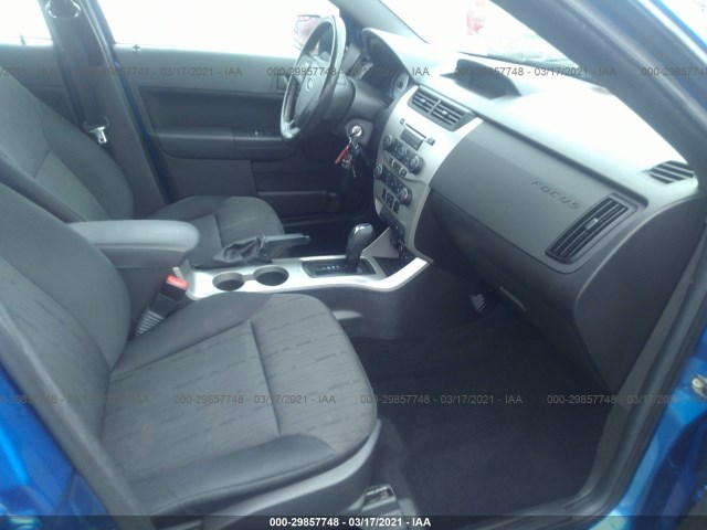 Photo 4 VIN: 1FAHP3FN1BW147050 - FORD FOCUS 