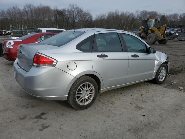 Photo 2 VIN: 1FAHP3FN1BW158176 - FORD FOCUS SE 