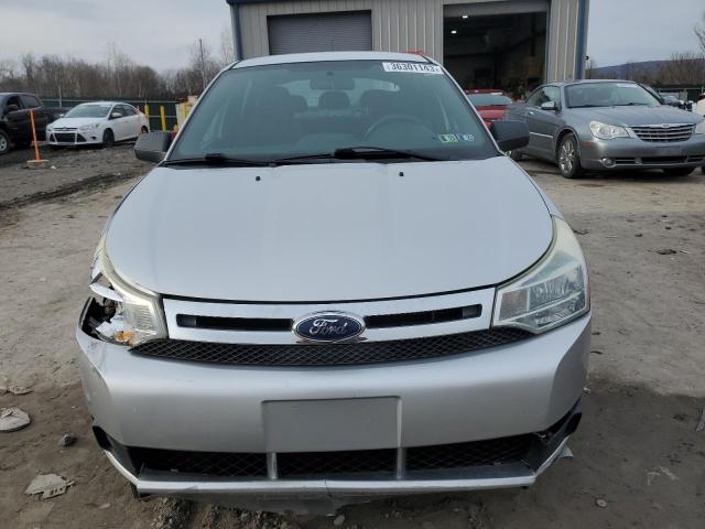 Photo 4 VIN: 1FAHP3FN1BW158176 - FORD FOCUS SE 