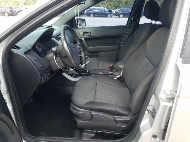 Photo 4 VIN: 1FAHP3FN1BW174667 - FORD FOCUS SE 