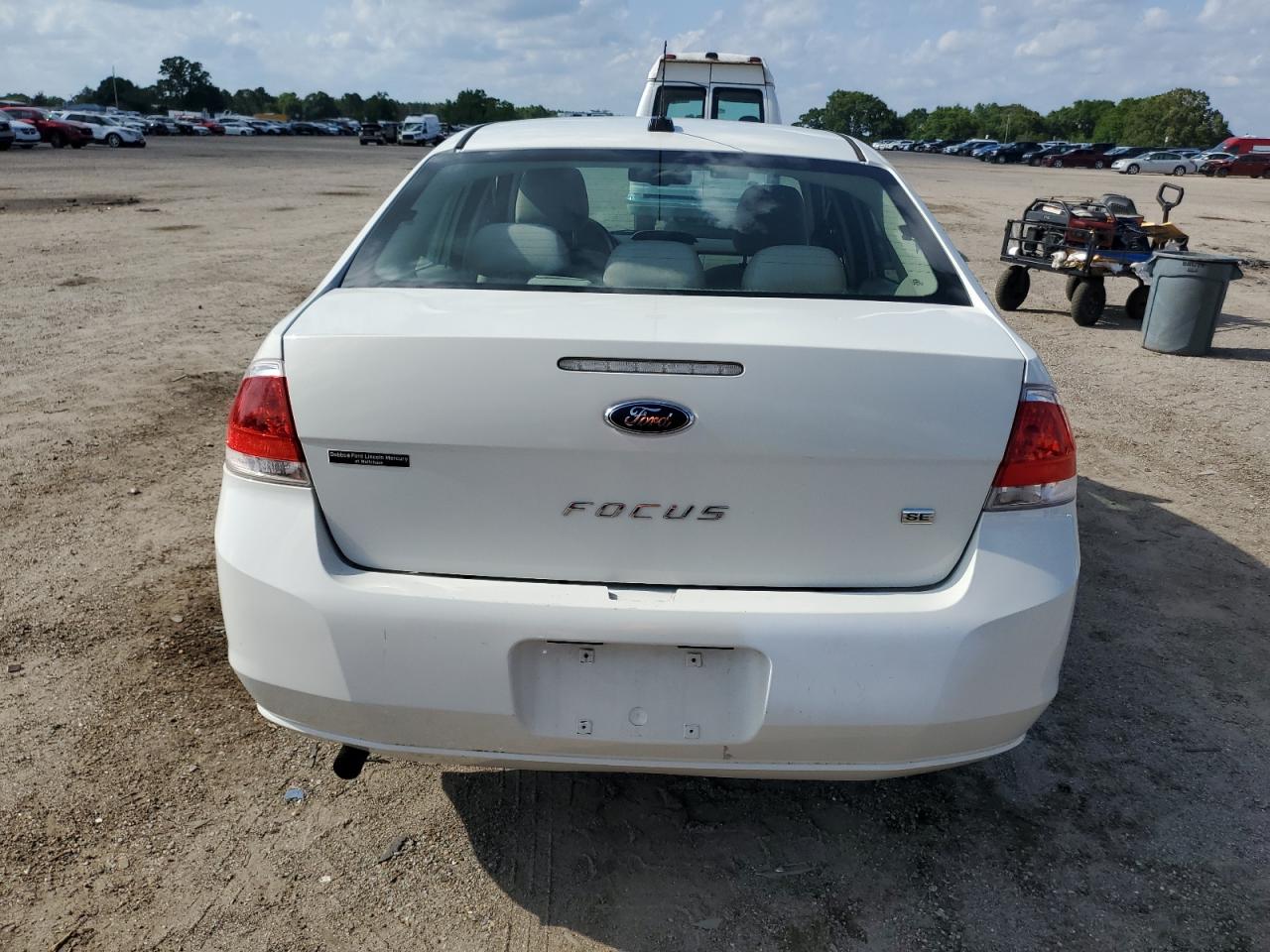 Photo 5 VIN: 1FAHP3FN2AW122494 - FORD FOCUS 