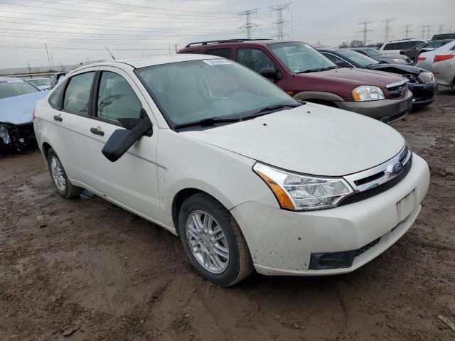 Photo 3 VIN: 1FAHP3FN2AW175972 - FORD FOCUS SE 