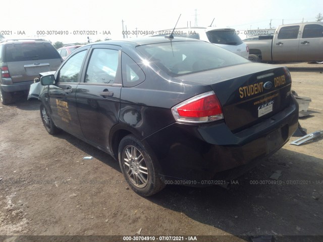 Photo 2 VIN: 1FAHP3FN2AW205830 - FORD FOCUS 