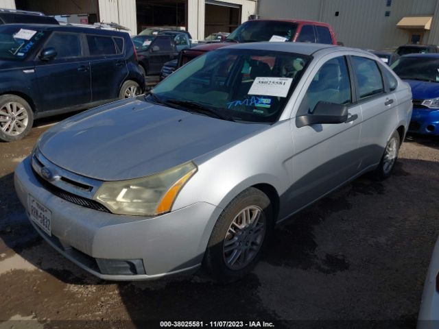 Photo 1 VIN: 1FAHP3FN2AW242960 - FORD FOCUS 