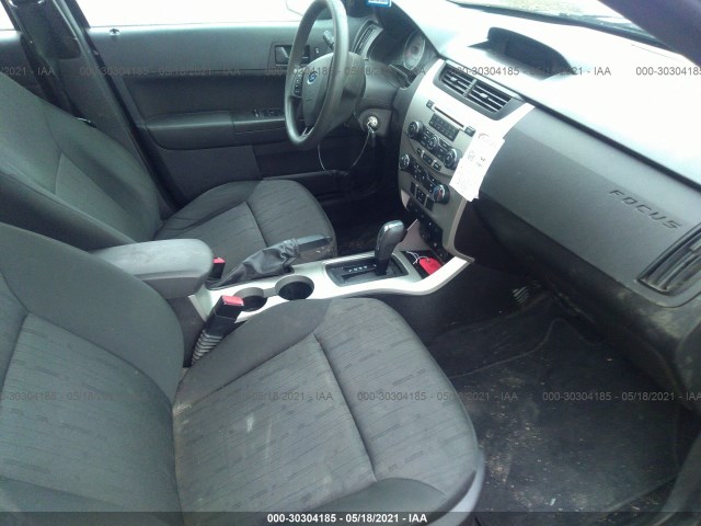 Photo 4 VIN: 1FAHP3FN2AW248421 - FORD FOCUS 