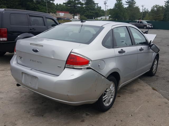 Photo 3 VIN: 1FAHP3FN2AW284500 - FORD FOCUS SE 