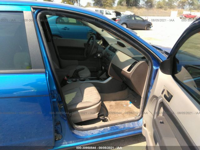 Photo 4 VIN: 1FAHP3FN2BW127003 - FORD FOCUS 