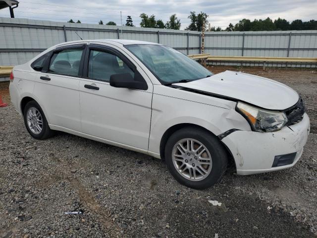 Photo 3 VIN: 1FAHP3FN2BW136767 - FORD FOCUS SE 