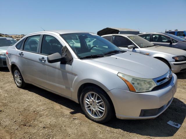 Photo 3 VIN: 1FAHP3FN2BW152113 - FORD FOCUS SE 