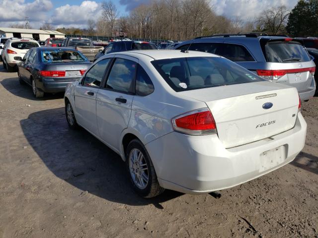 Photo 2 VIN: 1FAHP3FN2BW182552 - FORD FOCUS SE 