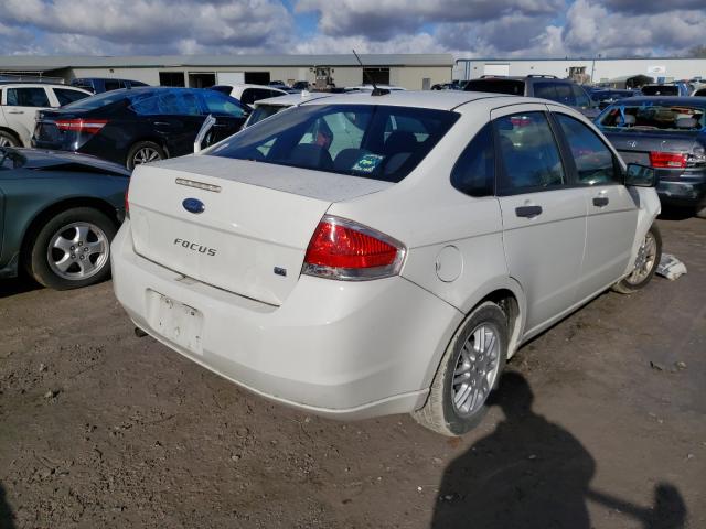 Photo 3 VIN: 1FAHP3FN2BW182552 - FORD FOCUS SE 