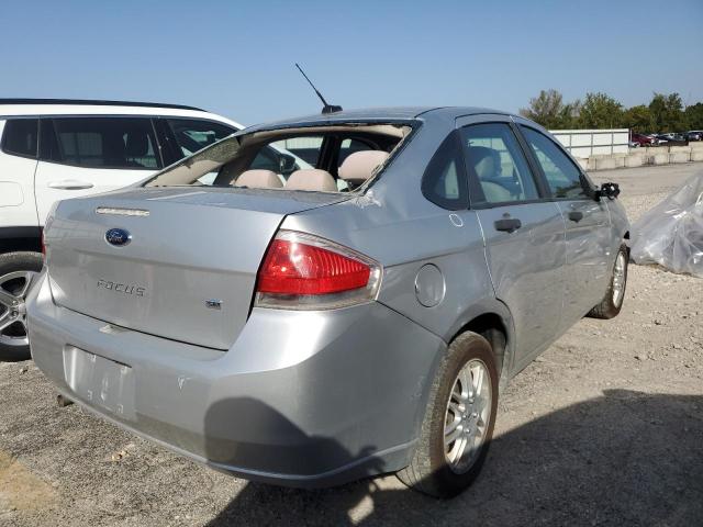 Photo 2 VIN: 1FAHP3FN3AW120222 - FORD FOCUS SE 