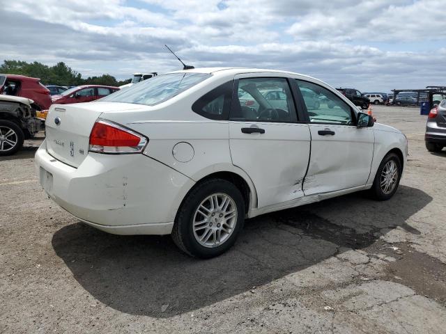 Photo 2 VIN: 1FAHP3FN3AW140048 - FORD FOCUS SE 