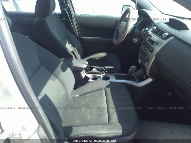 Photo 4 VIN: 1FAHP3FN3AW145010 - FORD FOCUS 