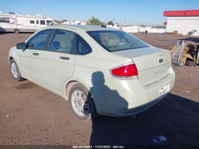 Photo 2 VIN: 1FAHP3FN3AW182350 - FORD FOCUS 