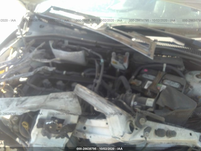 Photo 9 VIN: 1FAHP3FN3AW205724 - FORD FOCUS 