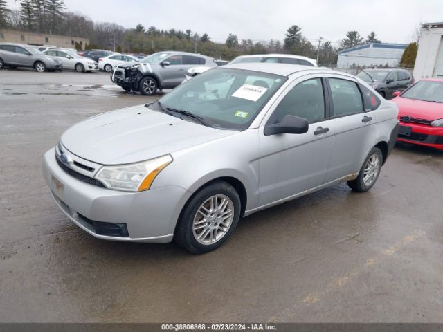 Photo 1 VIN: 1FAHP3FN3AW209336 - FORD FOCUS 