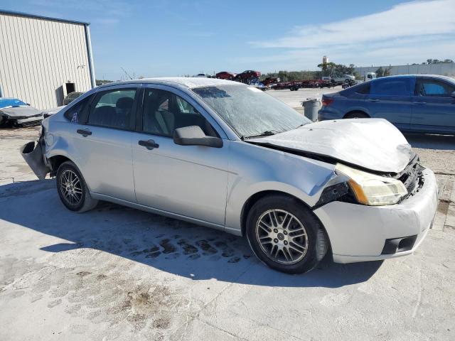 Photo 3 VIN: 1FAHP3FN3AW235533 - FORD FOCUS SE 