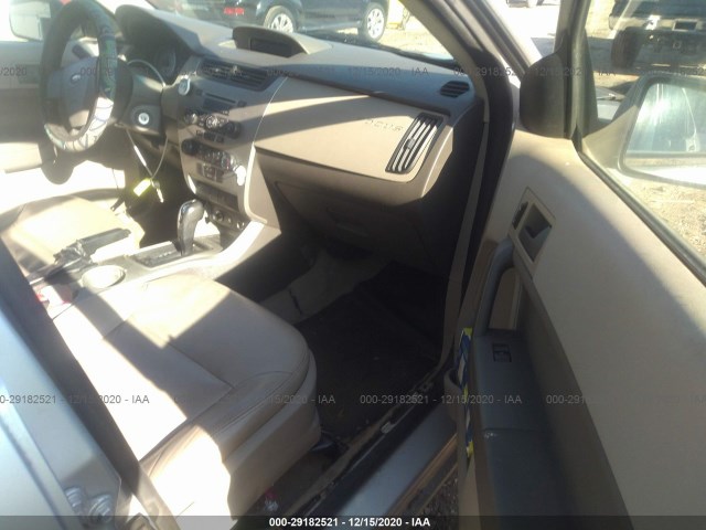 Photo 4 VIN: 1FAHP3FN3AW253188 - FORD FOCUS 