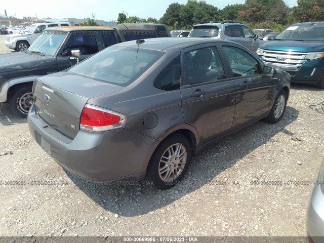 Photo 3 VIN: 1FAHP3FN3AW282593 - FORD FOCUS 