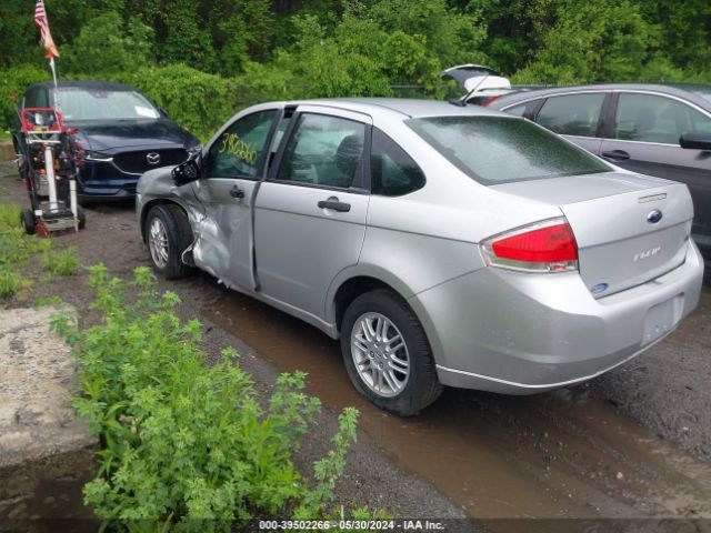 Photo 2 VIN: 1FAHP3FN3AW284571 - FORD FOCUS 