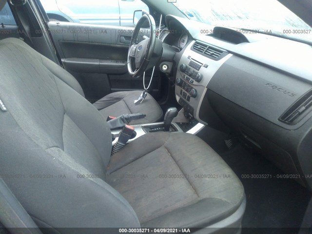 Photo 4 VIN: 1FAHP3FN3BW103700 - FORD FOCUS 