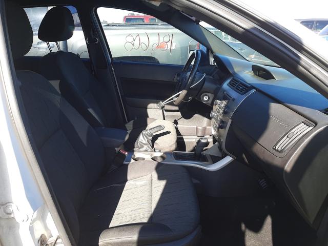 Photo 4 VIN: 1FAHP3FN3BW112929 - FORD FOCUS SE 