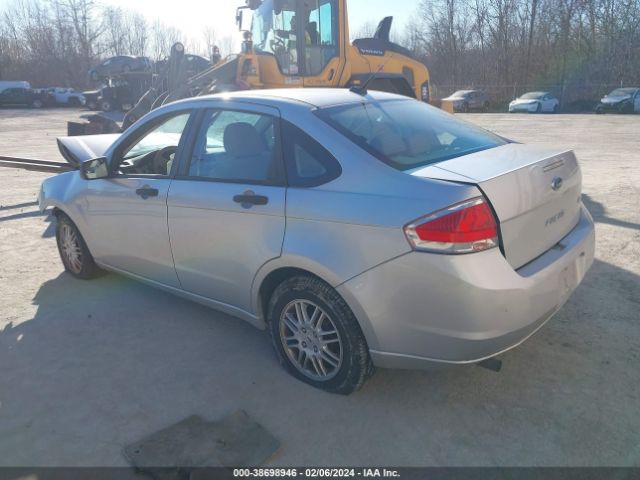 Photo 2 VIN: 1FAHP3FN3BW140309 - FORD FOCUS 