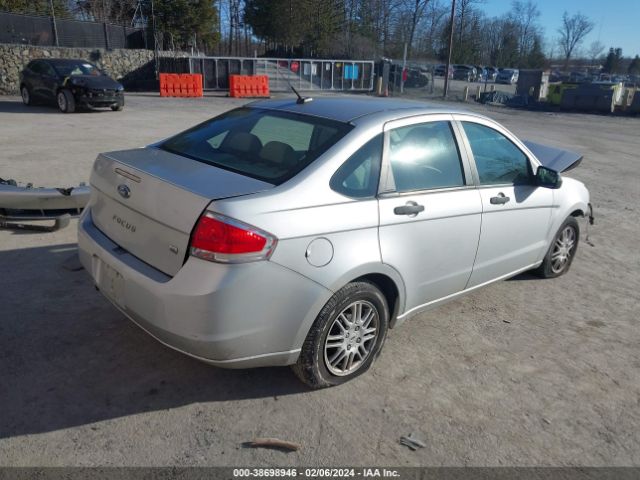 Photo 3 VIN: 1FAHP3FN3BW140309 - FORD FOCUS 