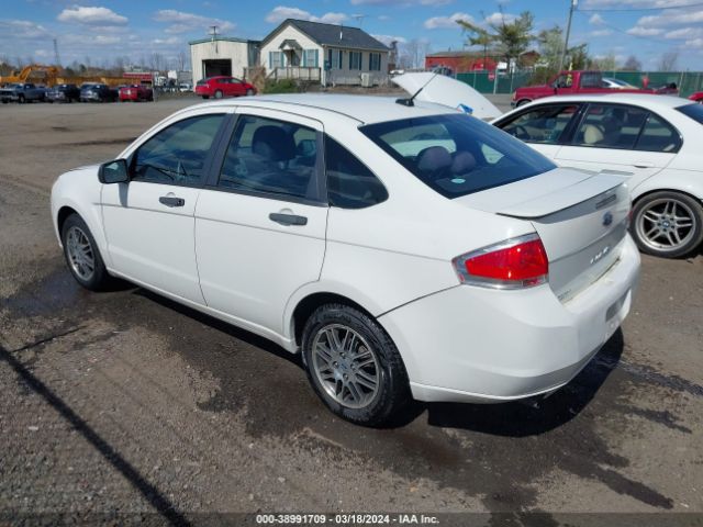 Photo 2 VIN: 1FAHP3FN3BW158292 - FORD FOCUS 