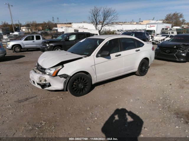 Photo 1 VIN: 1FAHP3FN3BW199909 - FORD FOCUS 