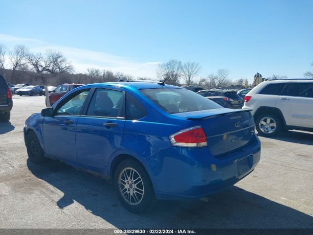 Photo 2 VIN: 1FAHP3FN3BW202629 - FORD FOCUS 