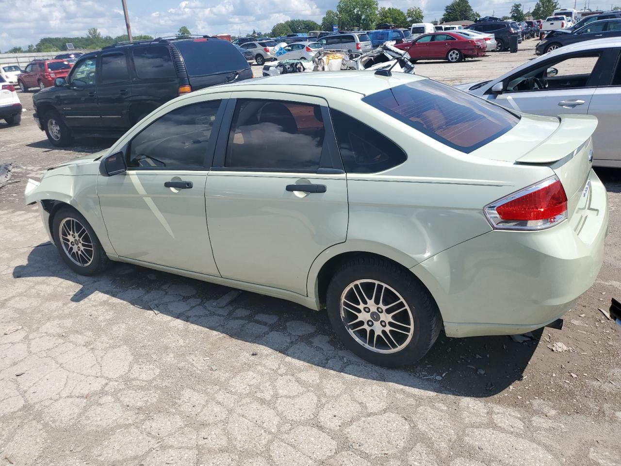 Photo 1 VIN: 1FAHP3FN4AW104272 - FORD FOCUS 