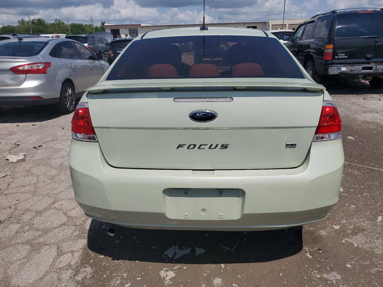 Photo 5 VIN: 1FAHP3FN4AW104272 - FORD FOCUS 