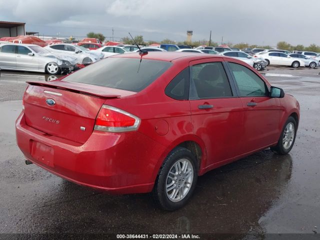 Photo 3 VIN: 1FAHP3FN4AW115563 - FORD FOCUS 