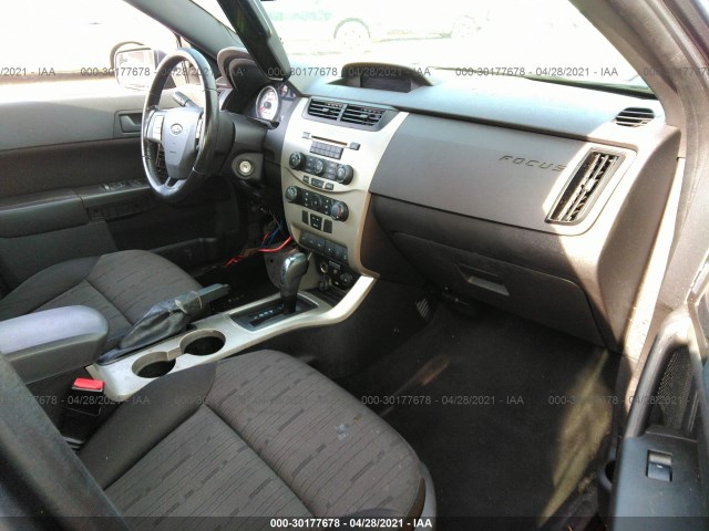 Photo 4 VIN: 1FAHP3FN4AW124439 - FORD FOCUS 