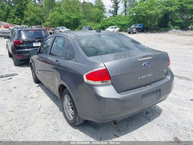 Photo 2 VIN: 1FAHP3FN4AW126658 - FORD FOCUS 